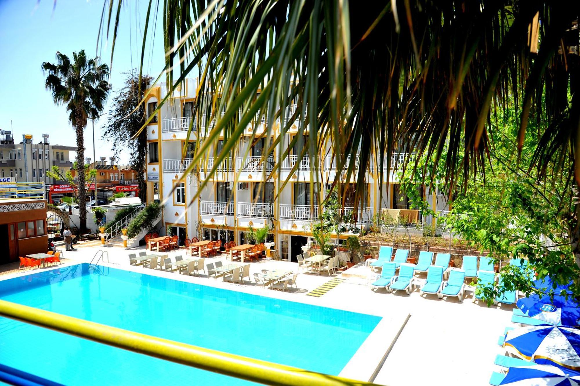 Selge Hotel Side Exterior photo