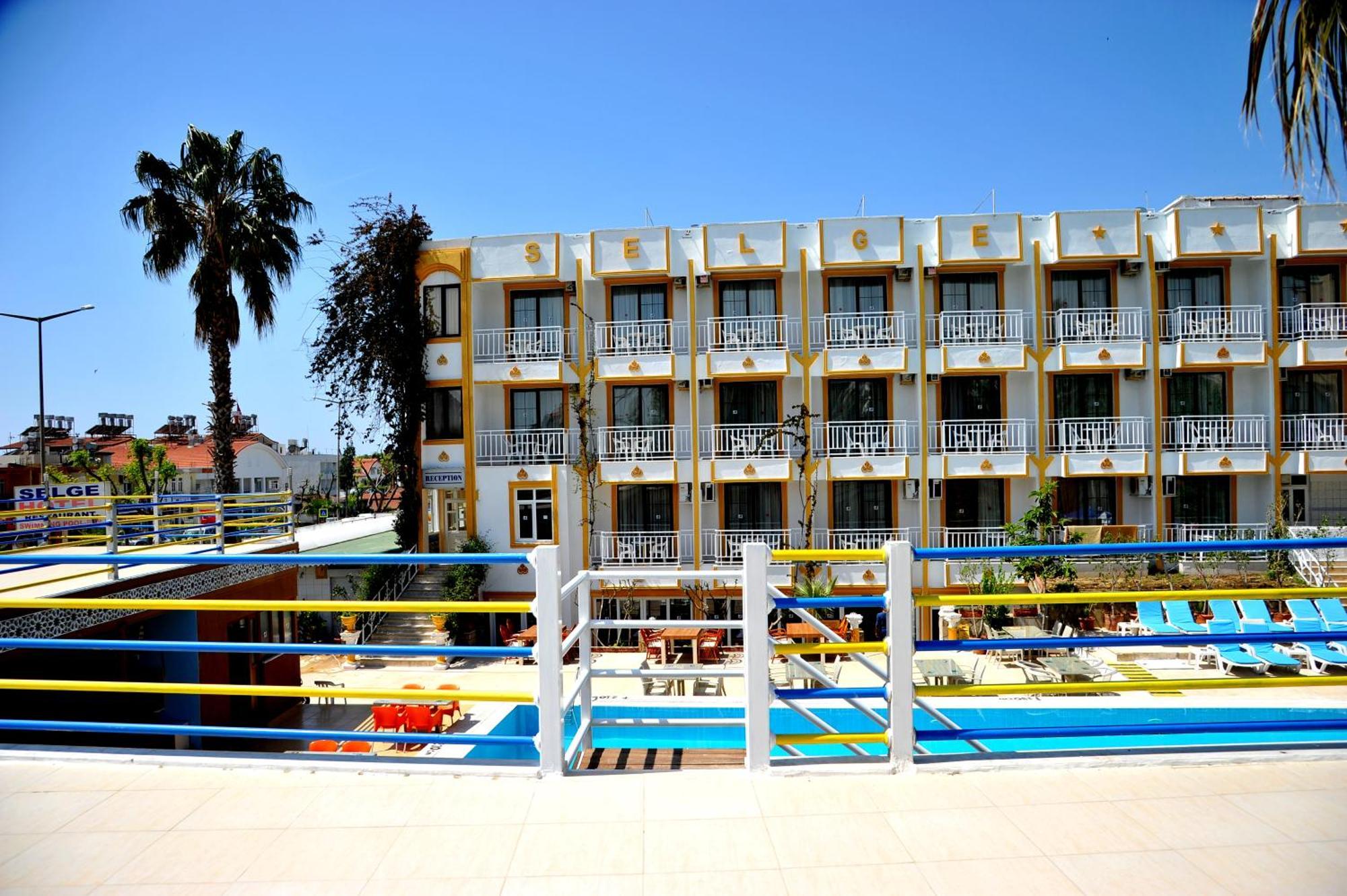 Selge Hotel Side Exterior photo